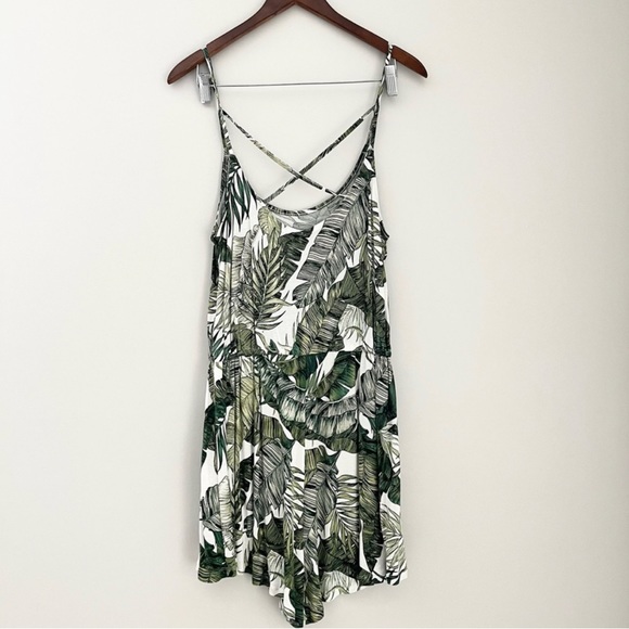H&M Divided Leaf Romper - Picture 3 of 11